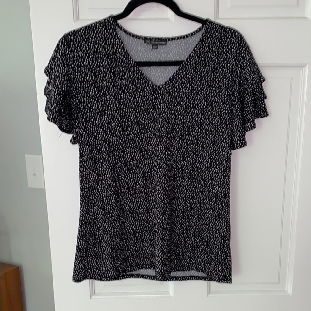 Adrianna Papell Black and White Flutter Sleeve Ruffled Blouse